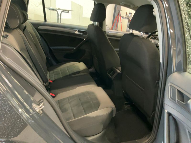 Volkswagen Golf VII 2.0 TDI Comfortline BlueMotion Tech 2019 – снимка 19