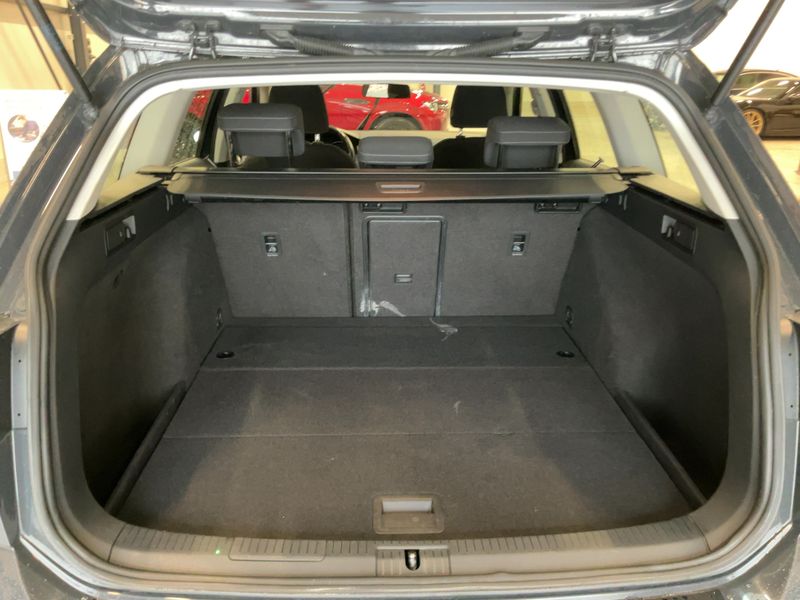 Volkswagen Golf VII 2.0 TDI Comfortline BlueMotion Tech 2019 – снимка 15