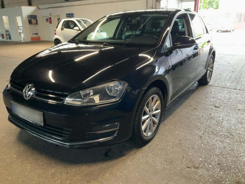 Volkswagen Golf VII 1.2 TSI Lounge BlueMotion Tech 2016 – снимка 1