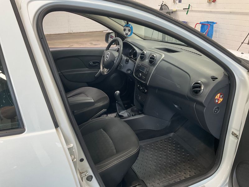 Dacia Logan MCV 0.9 TCe Laureate — zdjęcie 3