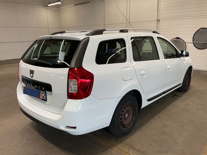 Dacia Logan MCV 0.9 TCe Laureate — zdjęcie 2