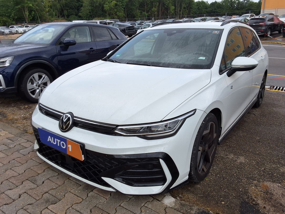Volkswagen Golf 2025