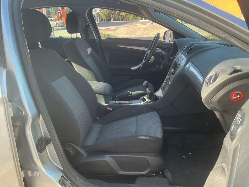 Ford Mondeo 2.0 TDCi Trend — zdjęcie 3