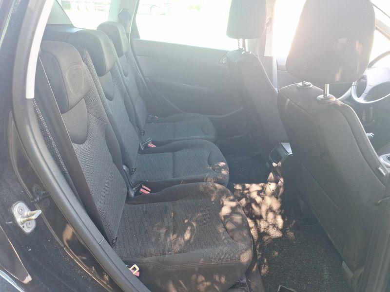 Peugeot 308 1.6 Premium — zdjęcie 13