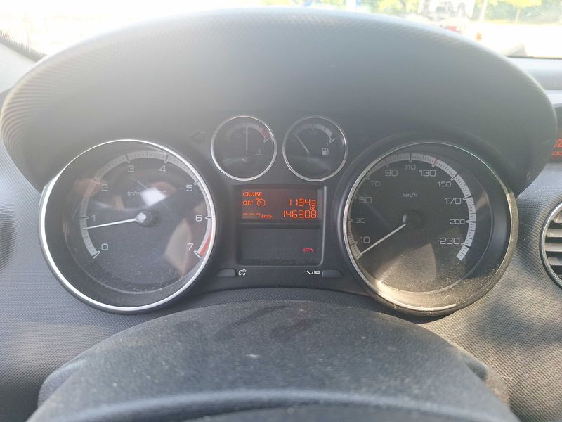Peugeot 308 1.6 Premium — zdjęcie 12
