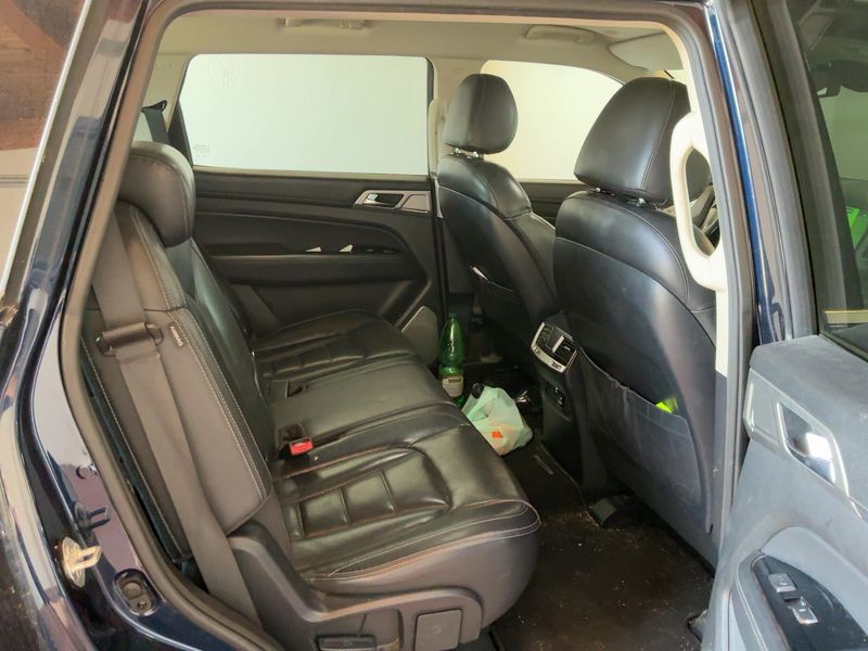 Ssangyong Rexton 2.2 TD Dream 4x4 — zdjęcie 14