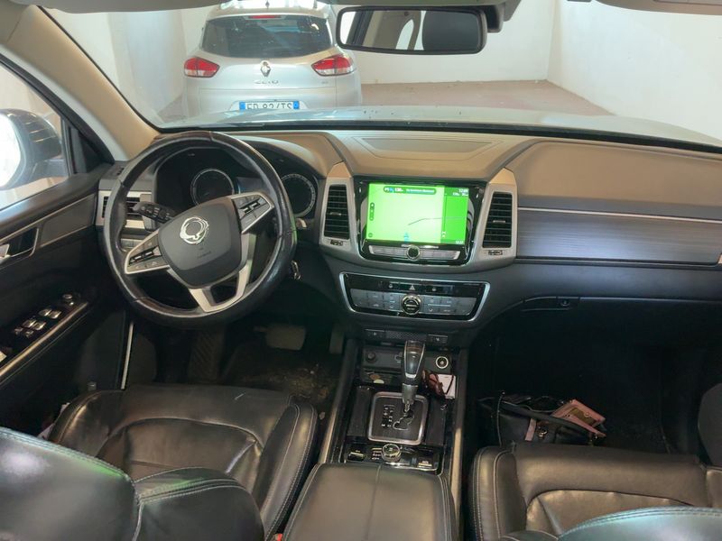 Ssangyong Rexton 2.2 TD Dream 4x4 — zdjęcie 12