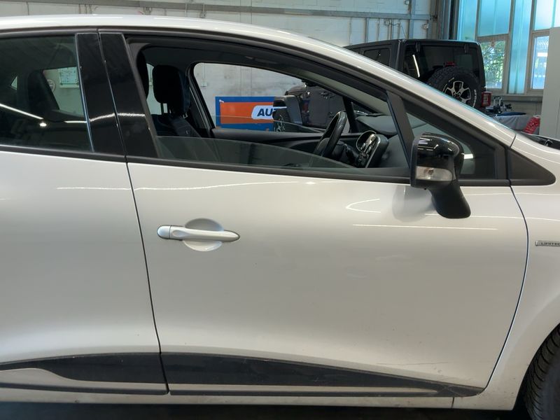 Renault Clio 0.9 Energy Limited 2017 – снимка 10