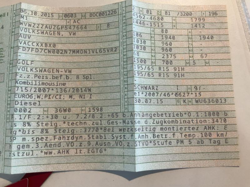 Volkswagen Golf VII 1.6 TDI Lounge BlueMotion Tech 2015 – снимка 20