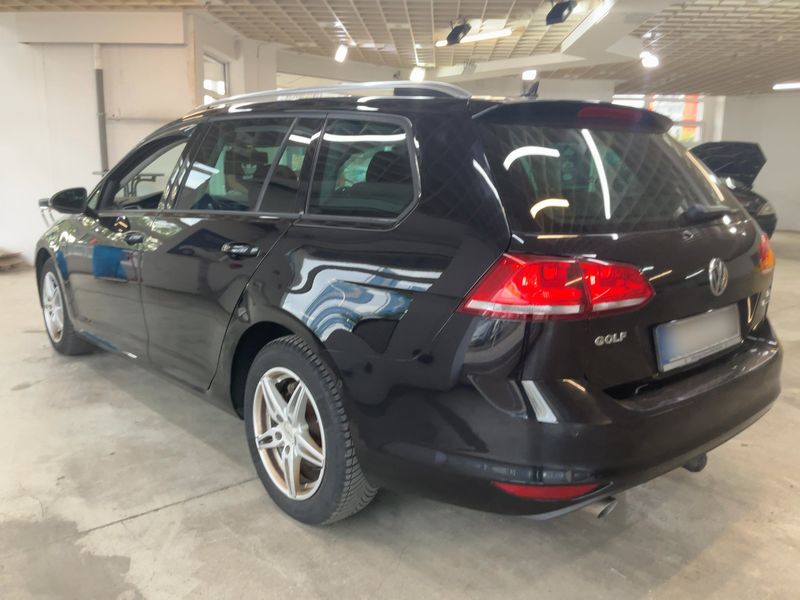 Volkswagen Golf VII 1.6 TDI Lounge BlueMotion Tech 2015 – снимка 6