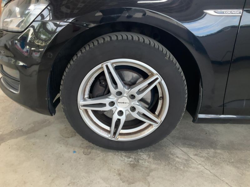 Volkswagen Golf VII 1.6 TDI Lounge BlueMotion Tech 2015 – снимка 3