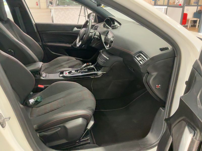 Peugeot 308 1.2 e-THP GT Line — zdjęcie 11