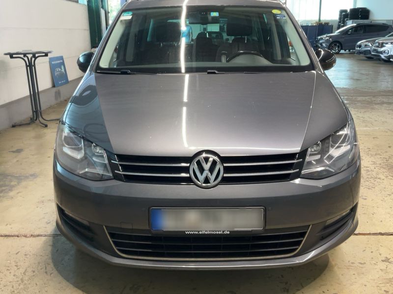 Volkswagen Sharan 2.0 TDI Match BlueMotion Tech — zdjęcie 9