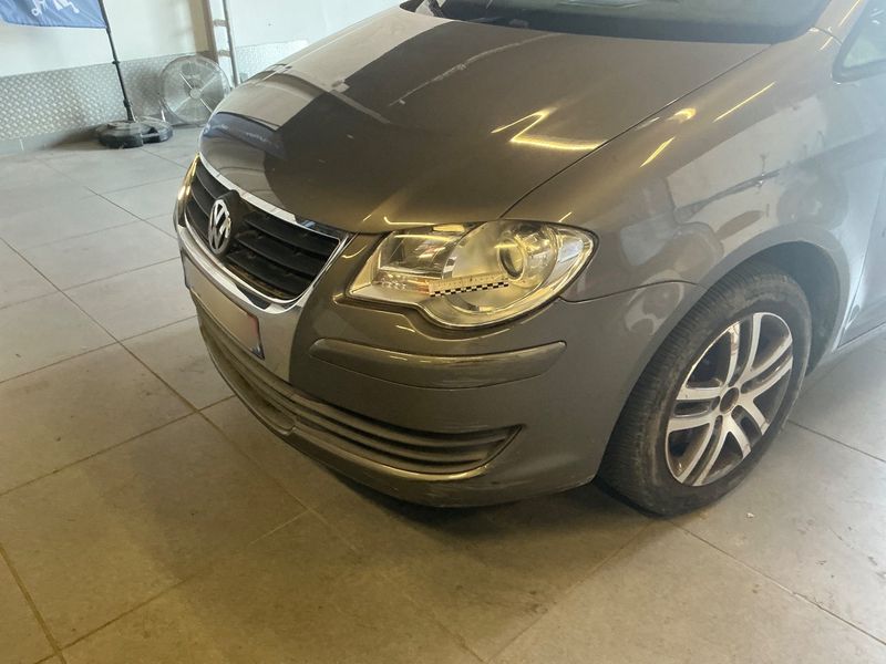 Volkswagen Touran 1.9 TDI Trendline 2008 – снимка 37