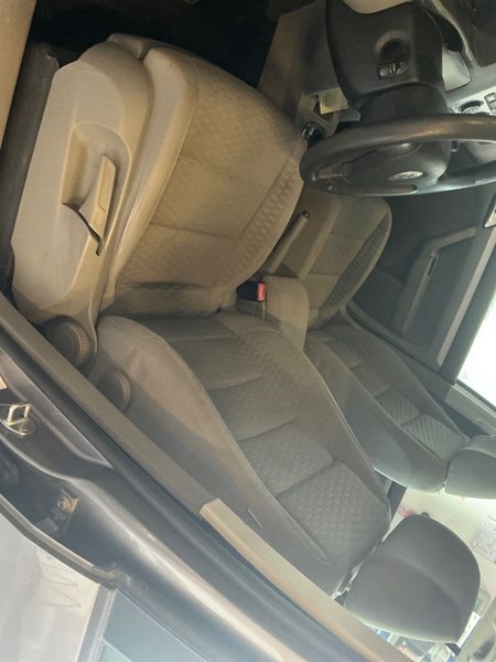 Volkswagen Touran 1.9 TDI Trendline 2008 – снимка 28