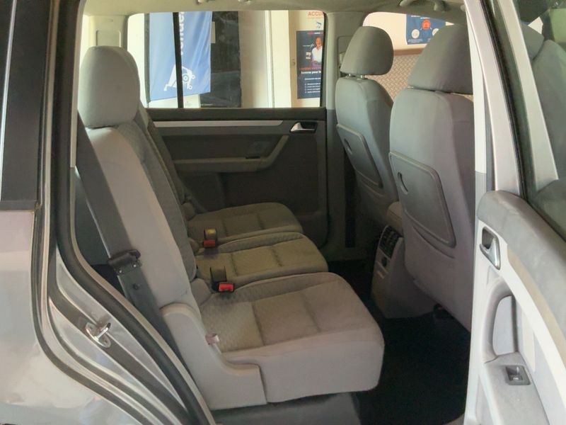 Volkswagen Touran 1.9 TDI Trendline 2008 – снимка 19