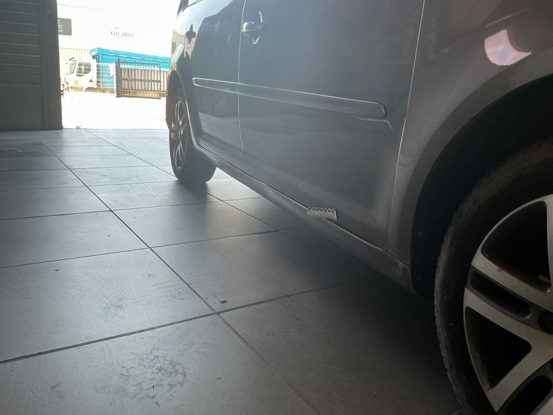 Volkswagen Touran 1.9 TDI Trendline 2008 – снимка 22