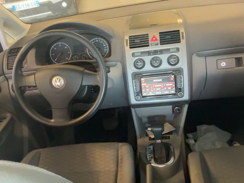 Volkswagen Touran 1.9 TDI Trendline 2008 – снимка 17