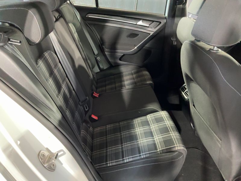 Volkswagen Golf VII 2.0 TDI GTD BlueMotion Tech 2014 – снимка 19