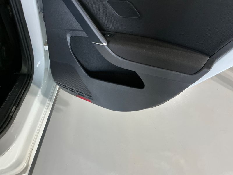Volkswagen Golf VII 2.0 TDI GTD BlueMotion Tech 2014 – снимка 30