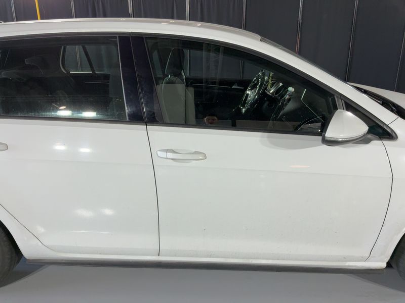 Volkswagen Golf VII 2.0 TDI GTD BlueMotion Tech 2014 – снимка 10