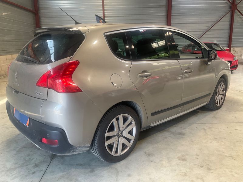 Peugeot 3008 2.0 HDi Hybrid4 2012 – снимка 2