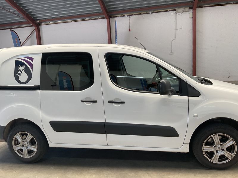 Peugeot Partner 1.6 HDi L2 Komfort — zdjęcie 7