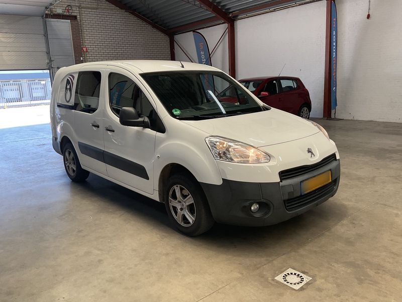 Peugeot Partner 1.6 HDi L2 Komfort — zdjęcie 8