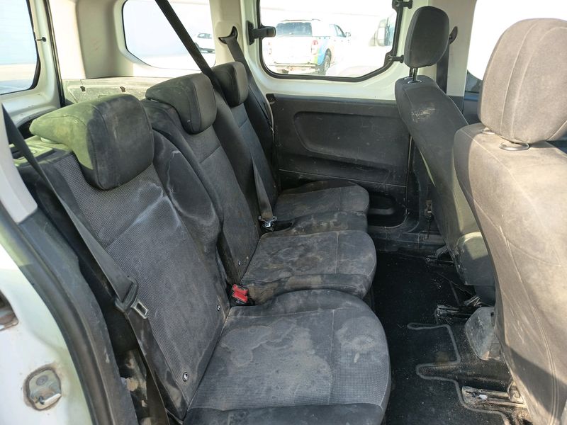 Peugeot Rifter 1.5 Blue-HDi Active Pack L1 — zdjęcie 12