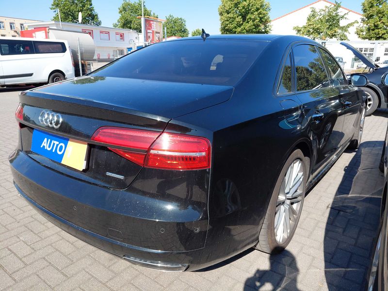 Audi A8 4.2 V8 TDI clean diesel L quattro — zdjęcie 5