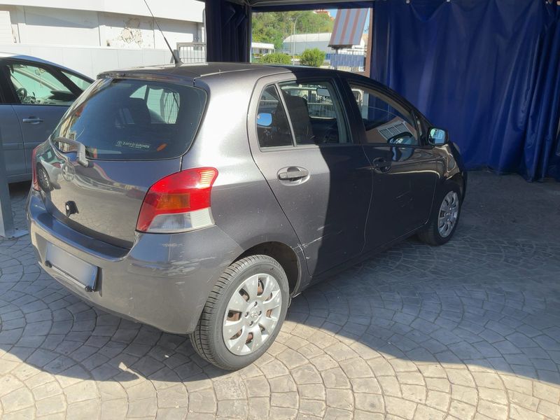 Toyota Yaris 1.0 VVT-i Now 2009 – снимка 8