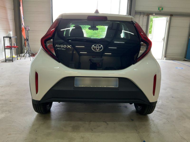 Toyota Aygo X 1.0 VVT-i Dynamic — zdjęcie 5