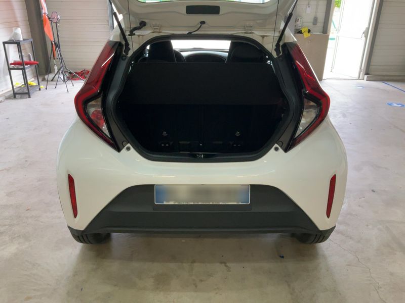 Toyota Aygo X 1.0 VVT-i Dynamic — zdjęcie 10