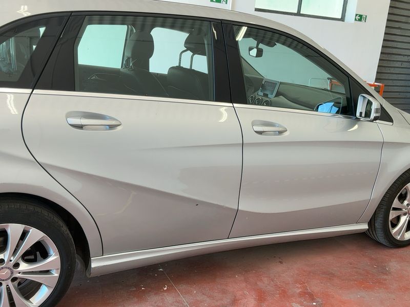 Mercedes-Benz B-Klasse B 180 CDI AMG Sport — zdjęcie 7