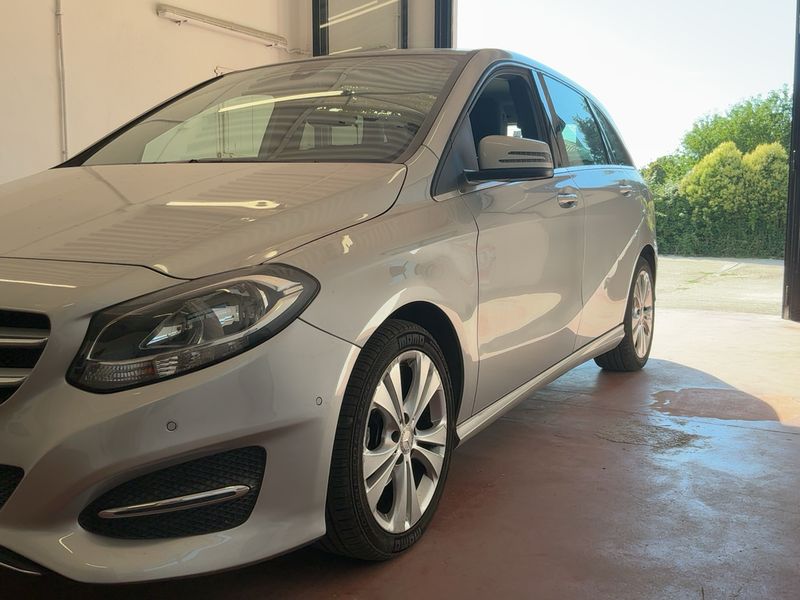 Mercedes-Benz B-Klasse B 180 CDI AMG Sport — zdjęcie 2