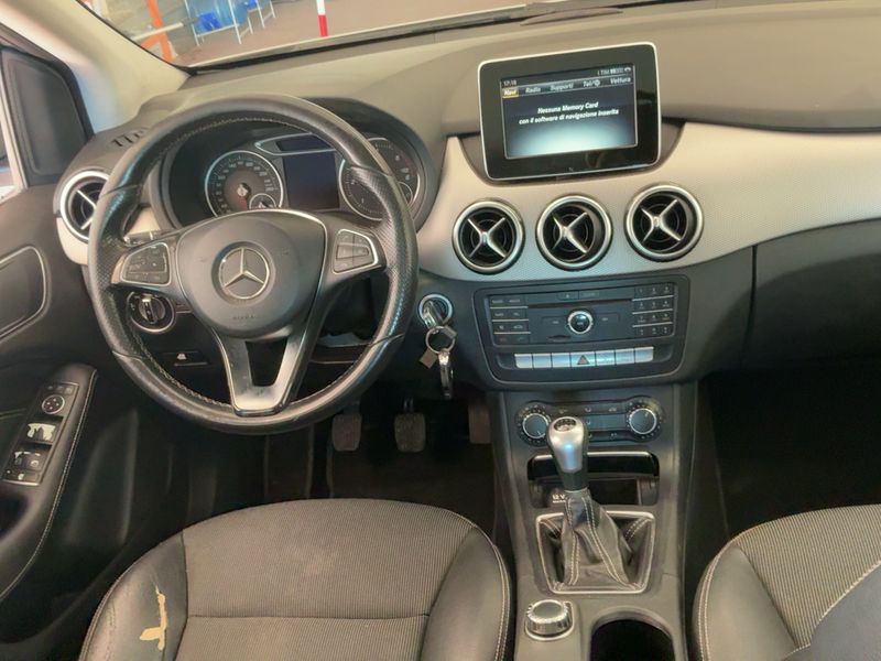 Mercedes-Benz B-Klasse B 180 CDI AMG Sport — zdjęcie 12