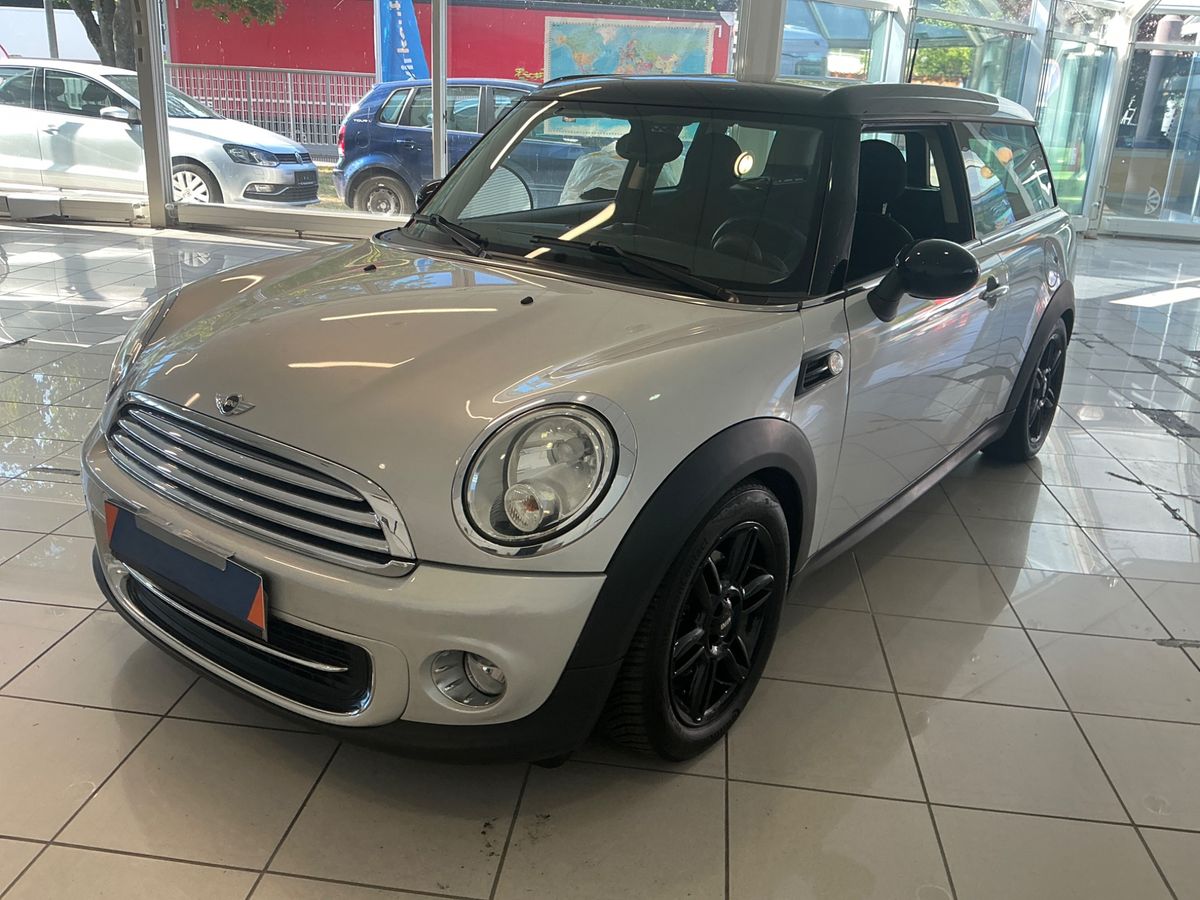 MINI Clubman 2011