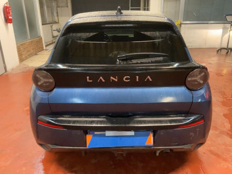 Lancia Ypsilon 1.2 Mild-Hybrid Cassina Limited Edition 2025 – снимка 7