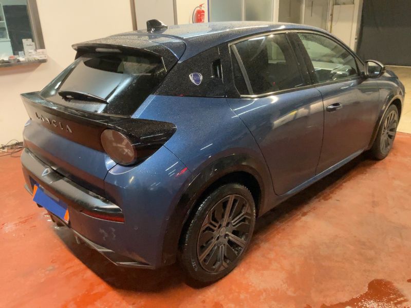 Lancia Ypsilon 1.2 Mild-Hybrid Cassina Limited Edition 2025 – снимка 8