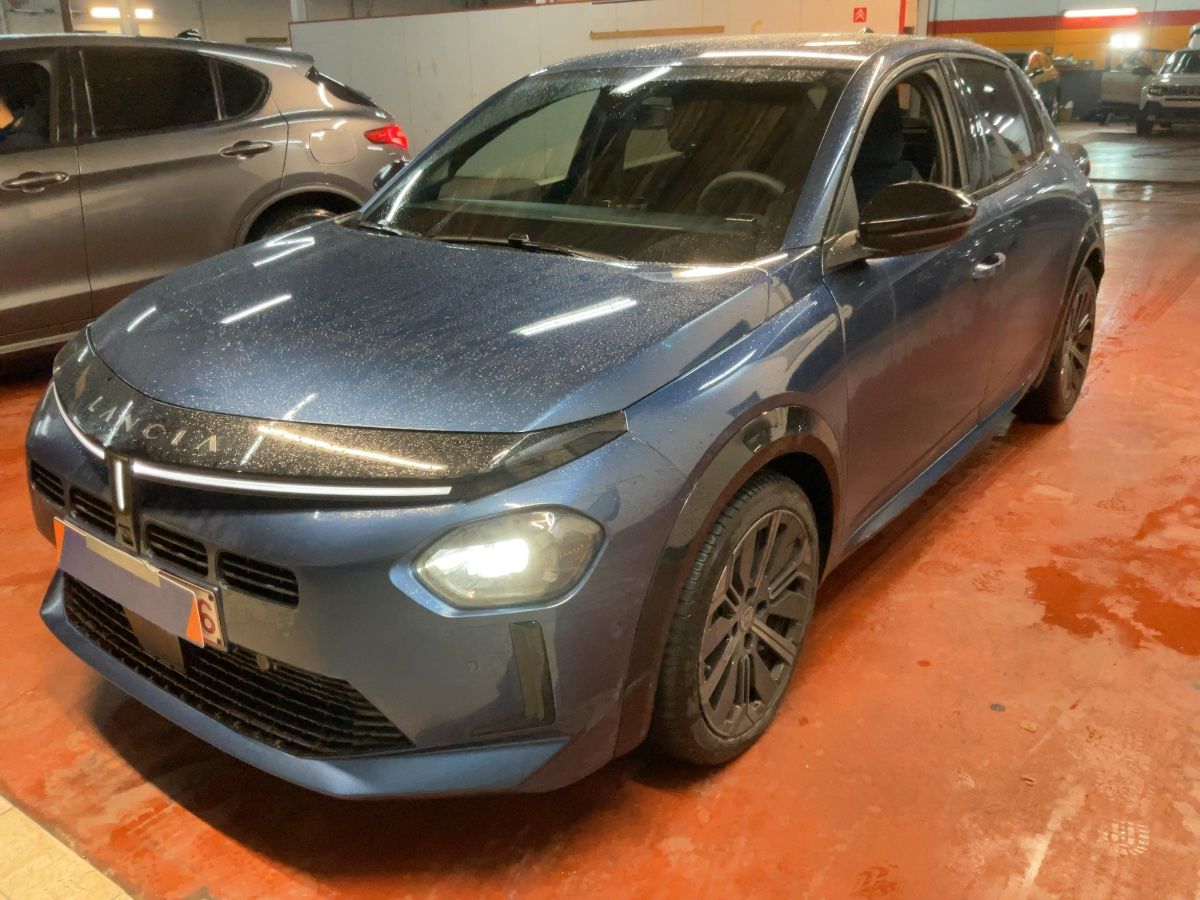 Lancia Ypsilon 2025