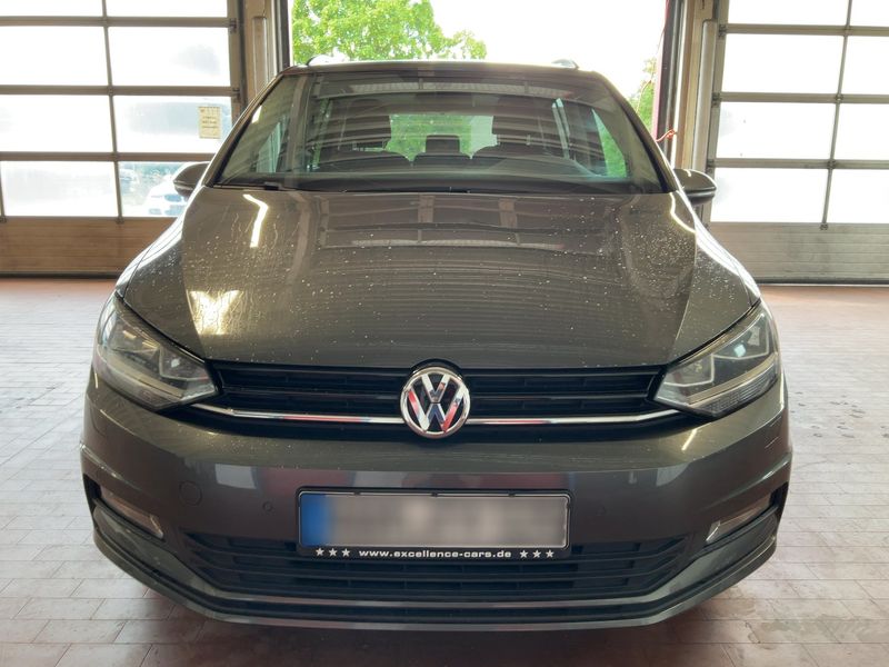 Volkswagen Touran 1.2 TSI Trendline BlueMotion Tech — zdjęcie 9