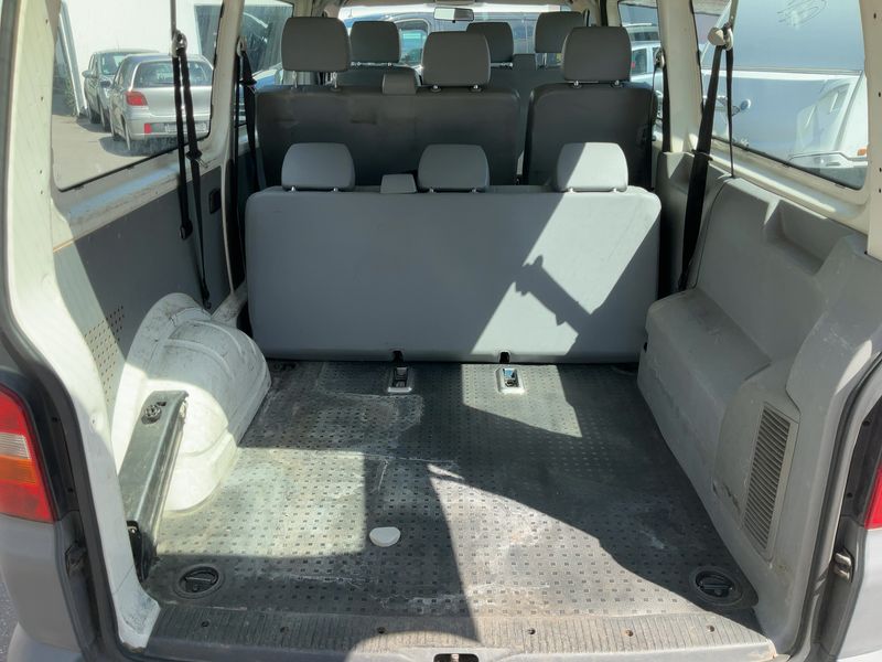 Volkswagen T5 Kombi 1.9 TDI lang — zdjęcie 10