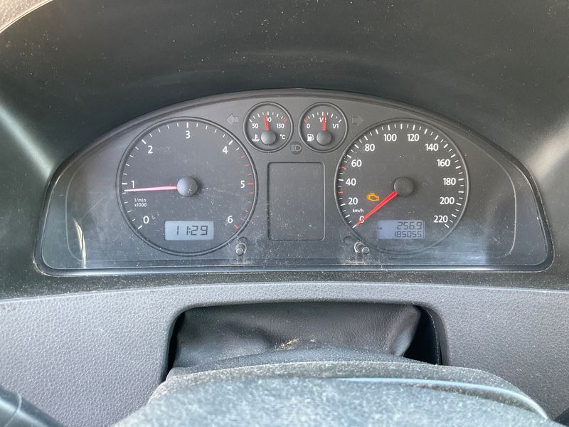 Volkswagen T5 Kombi 1.9 TDI lang — zdjęcie 13