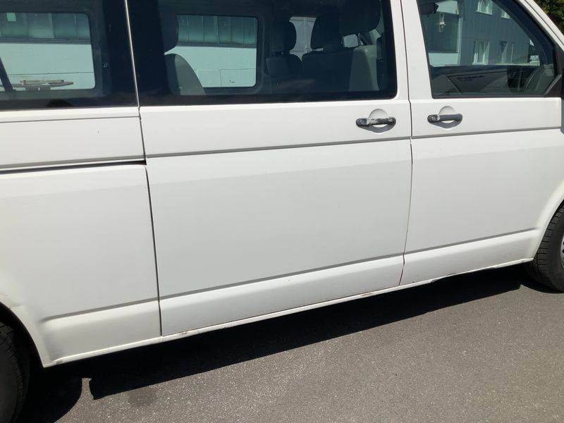 Volkswagen T5 Kombi 1.9 TDI lang — zdjęcie 7