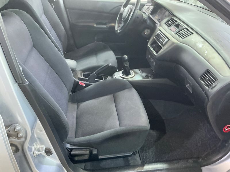 Mitsubishi Lancer 2.0 Intense — zdjęcie 3