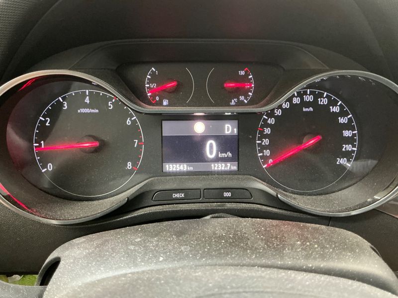 Opel Crossland X 1.5 CDTI INNOVATION — zdjęcie 13