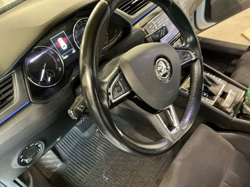 Skoda Superb 2.0 TSI Style 4x4 2016 – снимка 27