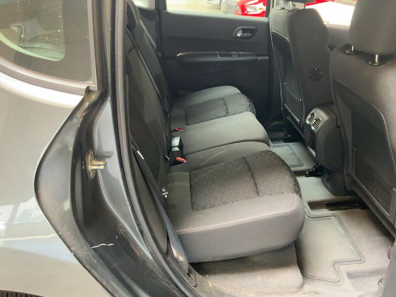 Peugeot 3008 1.6 HDi Access — zdjęcie 14
