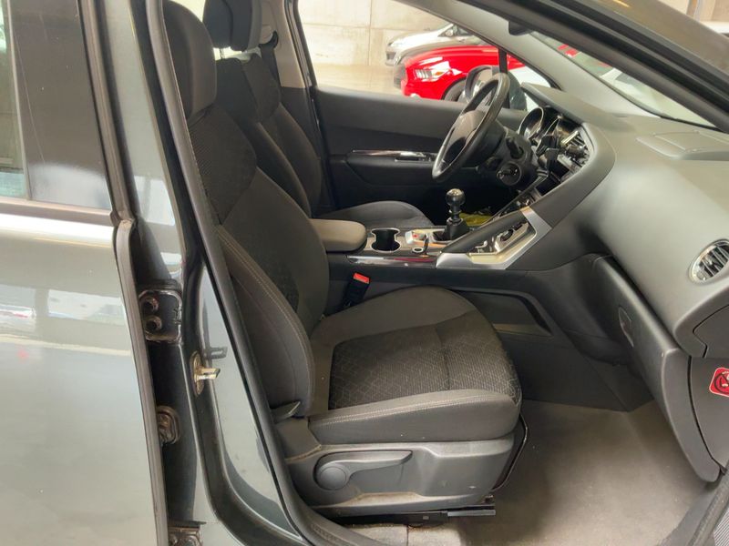 Peugeot 3008 1.6 HDi Access — zdjęcie 11
