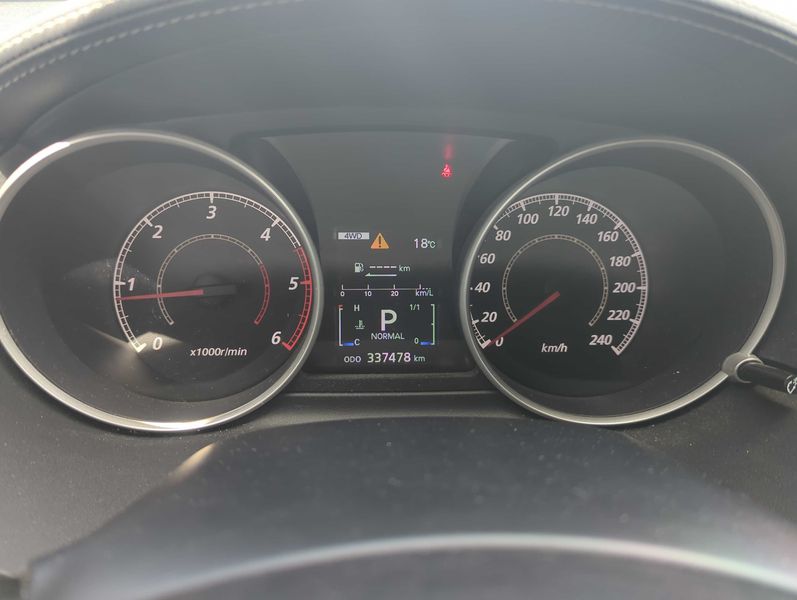 Mitsubishi Outlander 2.2 DI-D Instyle 4WD — zdjęcie 12